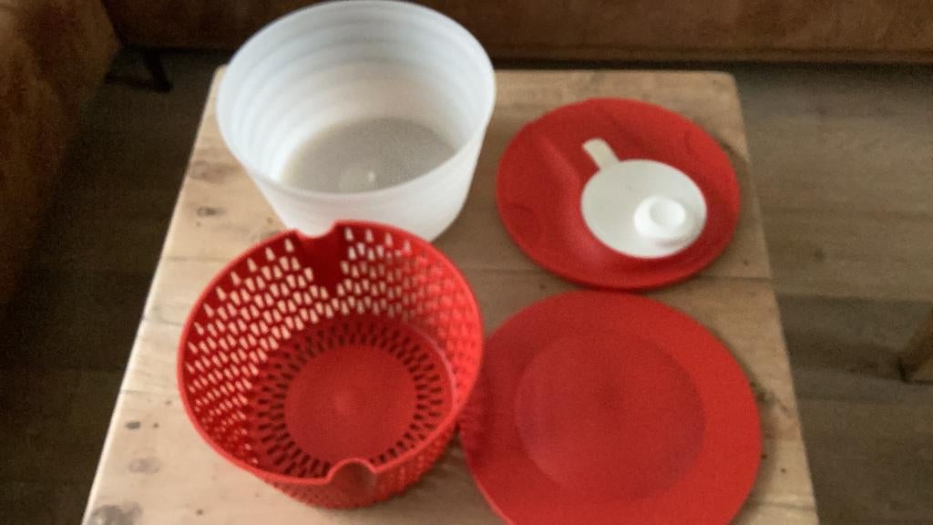 Tupperware sla centrifuge, Huis en Inrichting, Keuken | Tupperware, Ophalen of Verzenden, Zo goed als nieuw, Overige typen