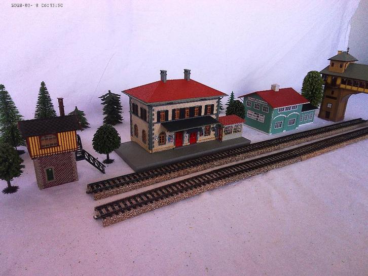 Ho 1-87 Station complex 4 delig v marklin ., Hobby en Vrije tijd, Modeltreinen | H0, Gebruikt, Brug, Tunnel of Gebouw, Gelijkstroom of Wisselstroom