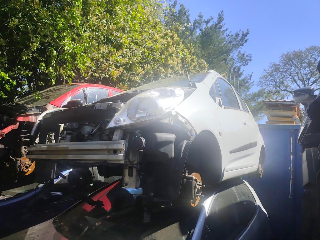 Chevrolet Spark onderdelen - Wit, 5-deurs, Ophalen, ., ., .