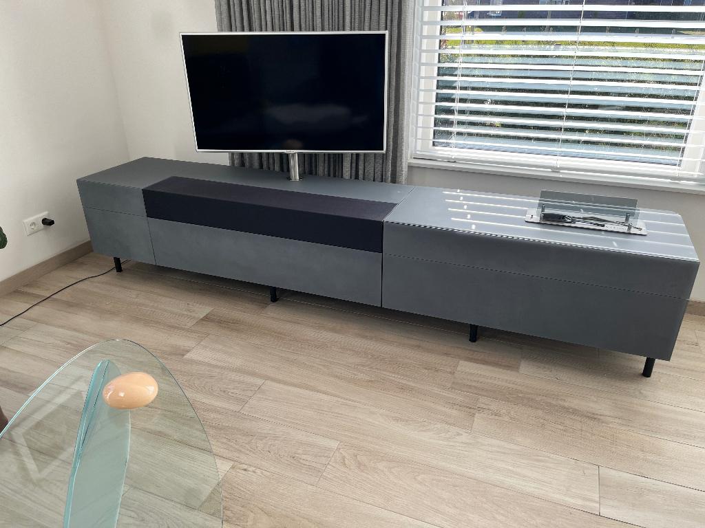 Tv-meubel inclusief smart tv, Huis en Inrichting, Kasten | Televisiemeubels, Ophalen, Gebruikt, 50 tot 100 cm, Glas