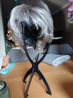 Grijze korte pruik - Zo goed als nieuw, Ophalen, Zo goed als nieuw, Pruik of Haarverlenging
