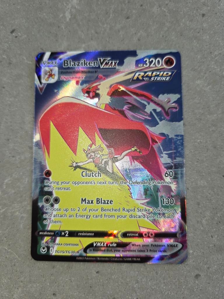 Pokémon kaart Blaziken VMAX TG15/TG30, Hobby en Vrije tijd, Verzamelkaartspellen | Pokémon, Ophalen of Verzenden