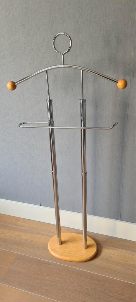 Stijlvolle Dressboy - Metaal met Houten Details, Huis en Inrichting, Woonaccessoires | Kapstokken, Gebruikt, Overige typen, 100 tot 150 cm