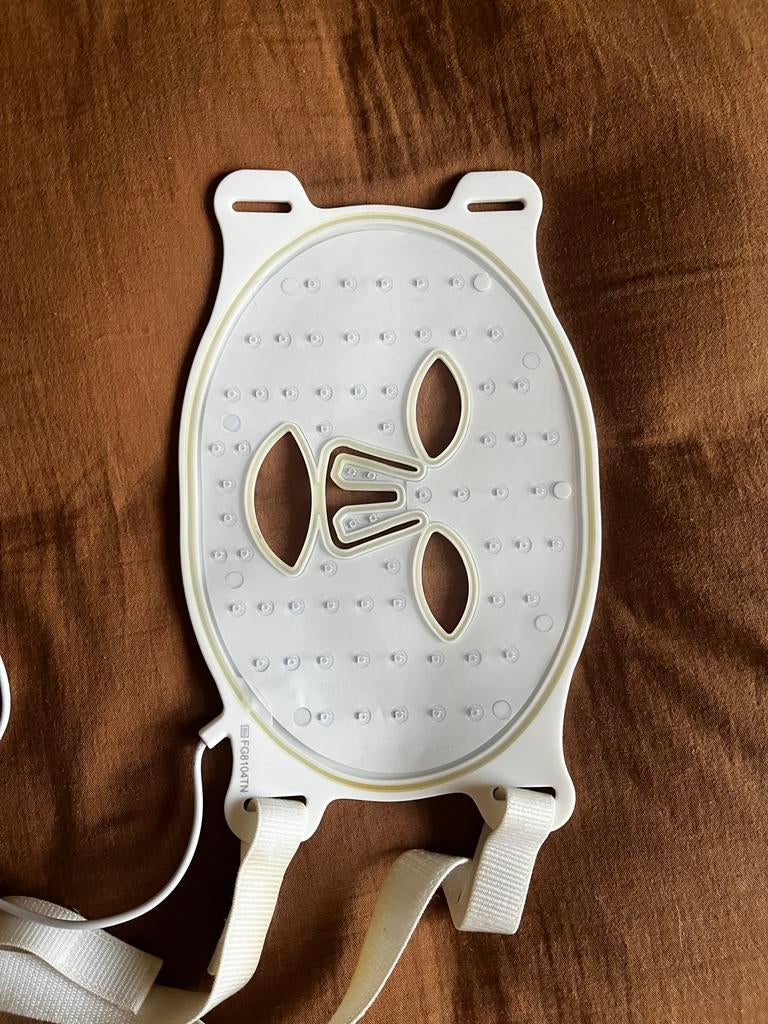 Omnilux Contour Face LED Lichttherapie Masker - Zo goed als, Sieraden, Tassen en Uiterlijk, Uiterlijk | Gezichtsverzorging, Ophalen of Verzenden