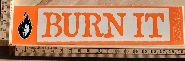 Vintage sticker Rizla vloei merk logo BURN IT, Verzamelen, Stickers, Zo goed als nieuw, Ophalen of Verzenden