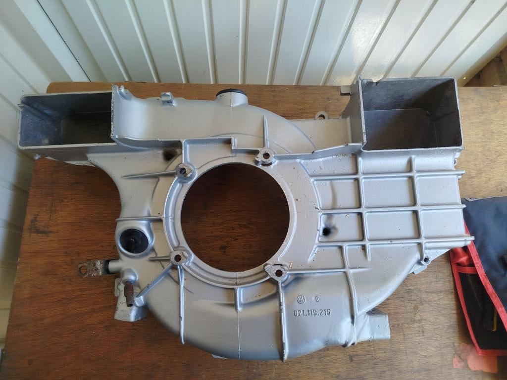 VW T3 Bus Motorhuis Ventilatorhuis 021.119.215, Ophalen of Verzenden, Gebruikt, Volkswagen