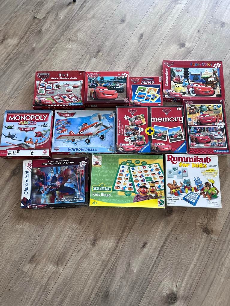 Grote set kinderspellen & puzzels (Disney, Rummikub), Ophalen, Gebruikt, 4 tot 6 jaar