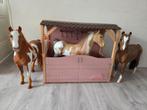 Our generation set met stal + paarden + veulens + poppen etc, Ophalen, Gebruikt, Jongen of Meisje