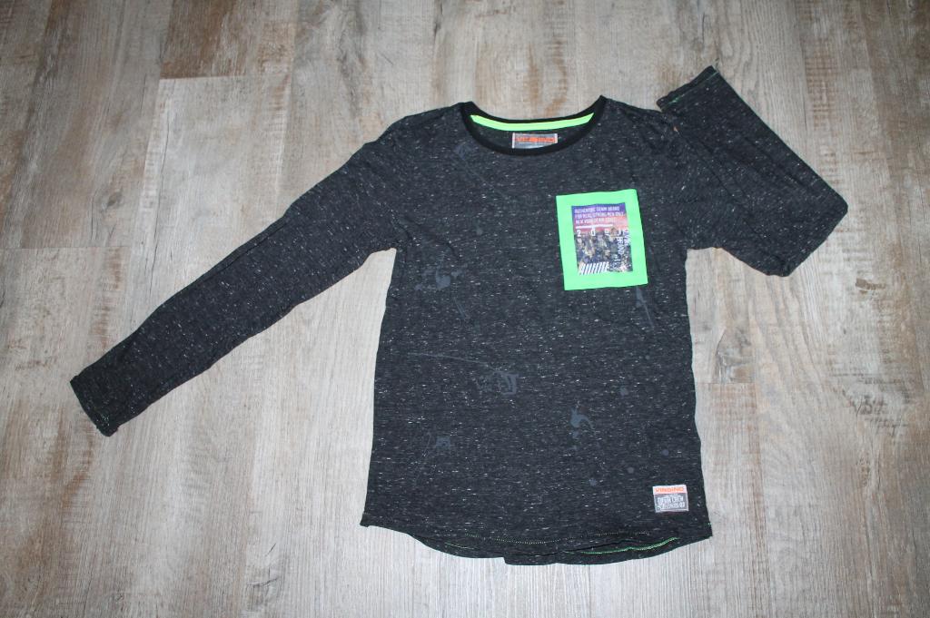Vingino longsleeve voor een jongen, Kinderen en Baby's, Kinderkleding | Maat 152, Ophalen of Verzenden, Zo goed als nieuw, Vingino