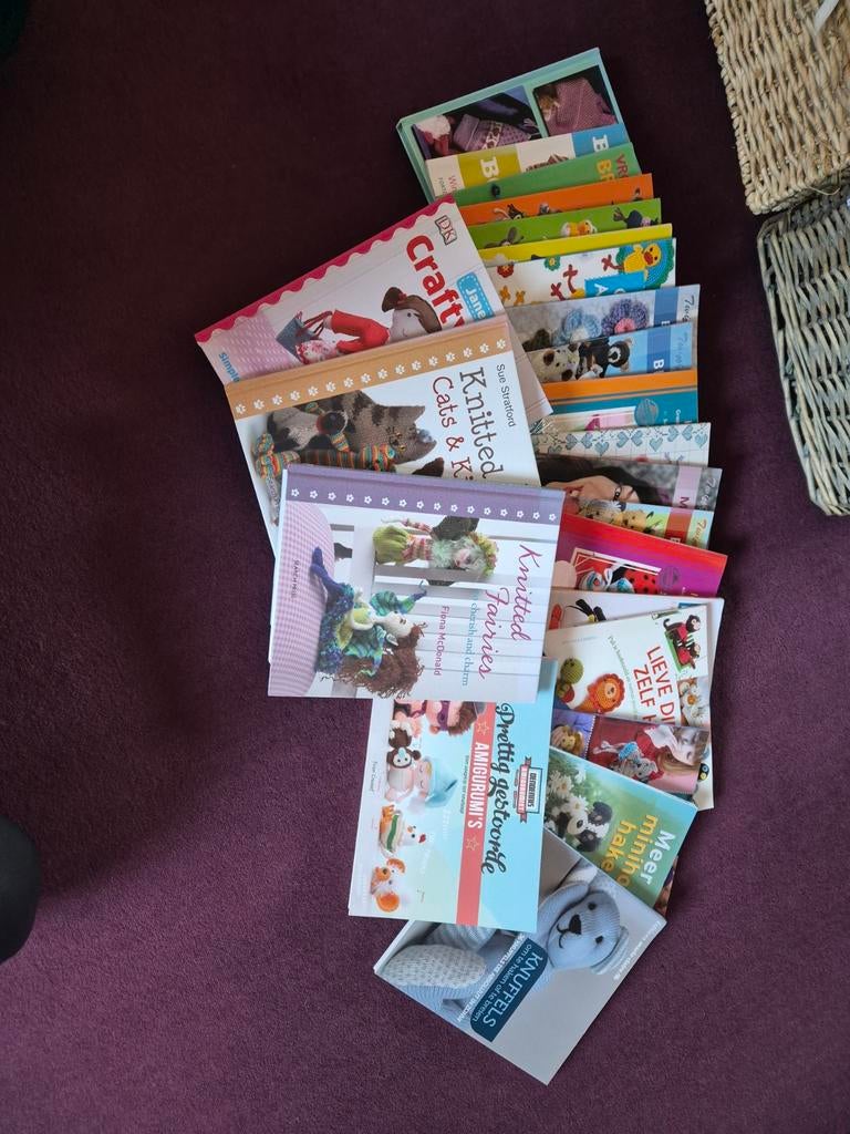Haak boeken met veel wol, Hobby en Vrije tijd, Breien en Haken, Ophalen, Breien of Haken, Patroon of Boek