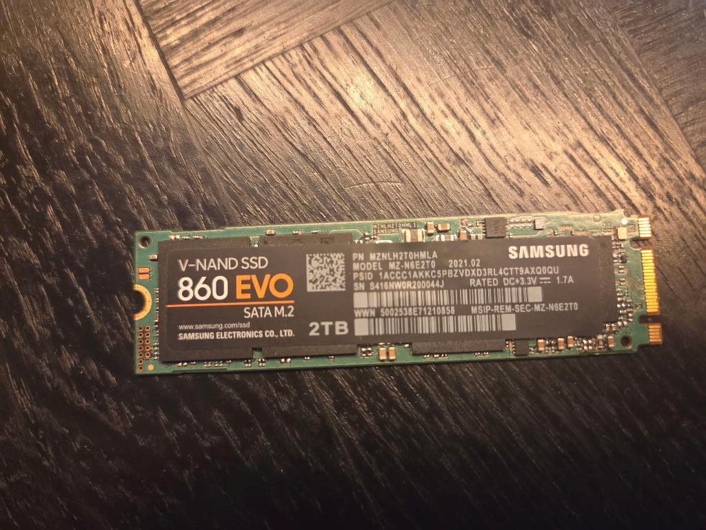 Samsung 860 Evo m.2 - 2TB, Computers en Software, Harde schijven, Intern, SSD, Ophalen of Verzenden, Zo goed als nieuw
