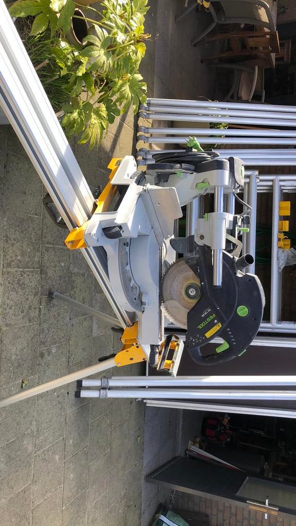 Festool. KS120EB helemaal compleet dewaltt ond, Ophalen, 70 mm of meer, Zo goed als nieuw, Afkortzaag