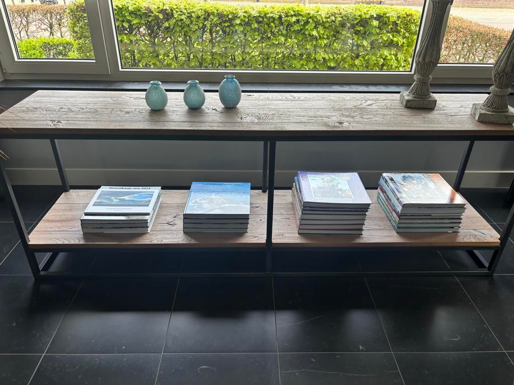 Stalen Side Tafel met Houten Blad - Perfect voor Muur/Raam, Ophalen of Verzenden, Zo goed als nieuw