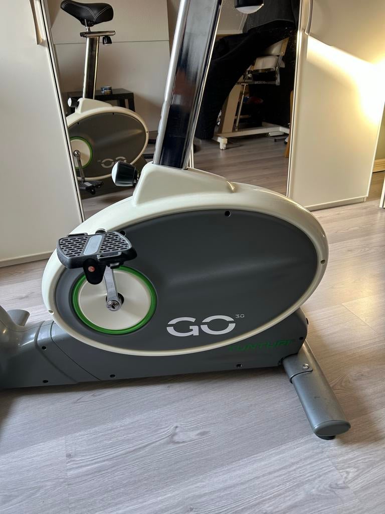 Hometrainer Tunturi Go 30, Ophalen, Gebruikt, Metaal, Benen