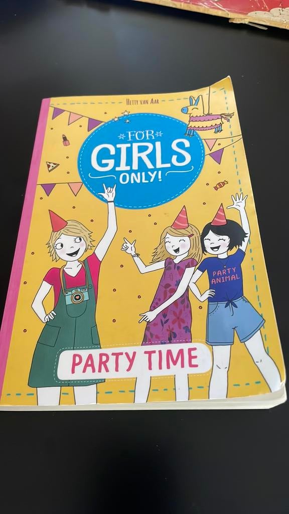 For girls only party time, Boeken, Ophalen of Verzenden, Zo goed als nieuw