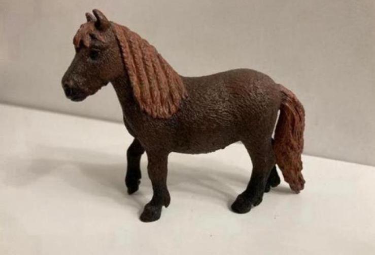 Schleich Exclusive Bruine Shetlander ~ Horse Club 42481, Ophalen of Verzenden, Zo goed als nieuw, Paard, Beeldje of Figuurtje