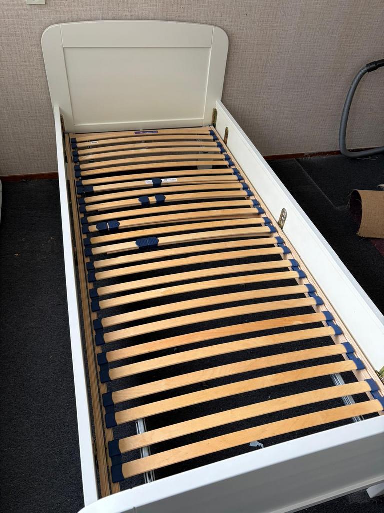 1persoons bed, Ophalen, Gebruikt, 90 cm, Eenpersoons