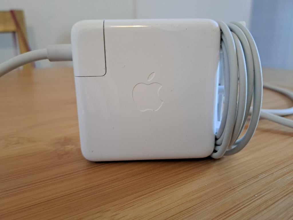 Apple originele MagSafe power adapter, Computers en Software, Laptop-opladers, Ophalen of Verzenden, Zo goed als nieuw, Apple