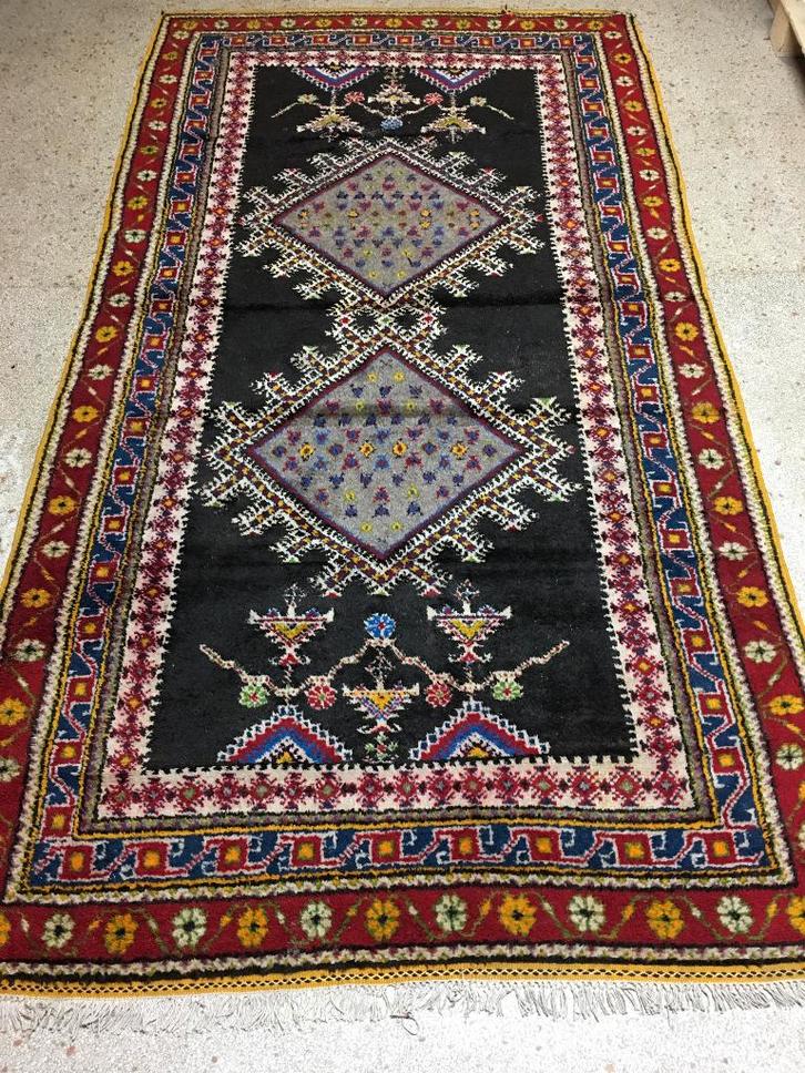Marokaanse Boujad tapijt (VINTAGE Berber vloerkleed), Huis en Inrichting, Stoffering | Tapijten en Kleden, Zo goed als nieuw, 150 tot 200 cm