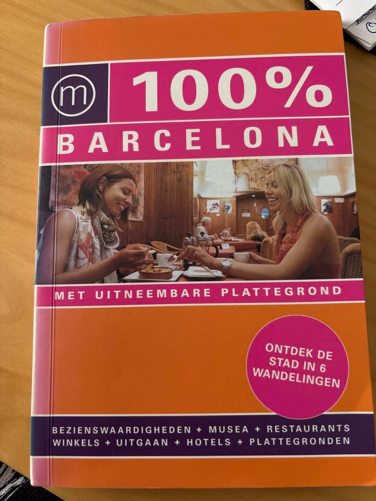 100% Barcelona reisgids, Boeken, Reisgidsen, Europa, Ophalen of Verzenden, Reisgids of -boek, Gelezen