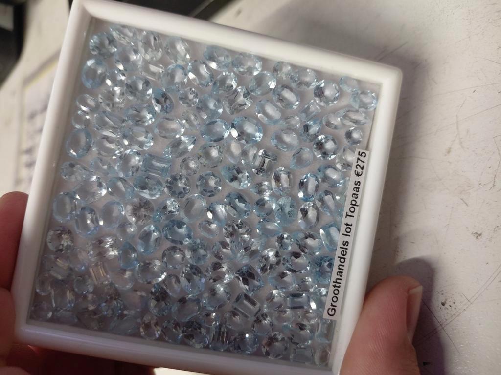 Groot lot met sky blue topaas facet geslepen edelsmid, Ophalen of Verzenden, Zo goed als nieuw