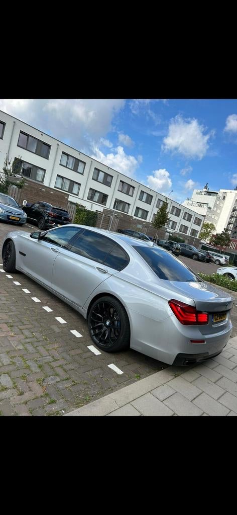 BMW 2013 Grijs, Auto's, BMW, 1935 kg, Zwart, 4395 cc, 120 €/maand