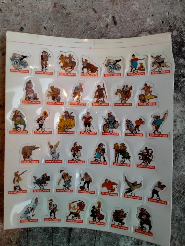 Suske en Wiske vintage album logo speldjes strip boek speld, Ophalen of Verzenden, Suske en Wiske, Gebruikt, Beeldje of Figuurtje