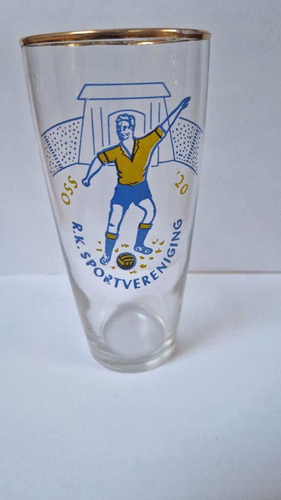 Voetbalglas Oss, Verzamelen, Ophalen of Verzenden, Zo goed als nieuw, Overige binnenlandse clubs, Overige typen
