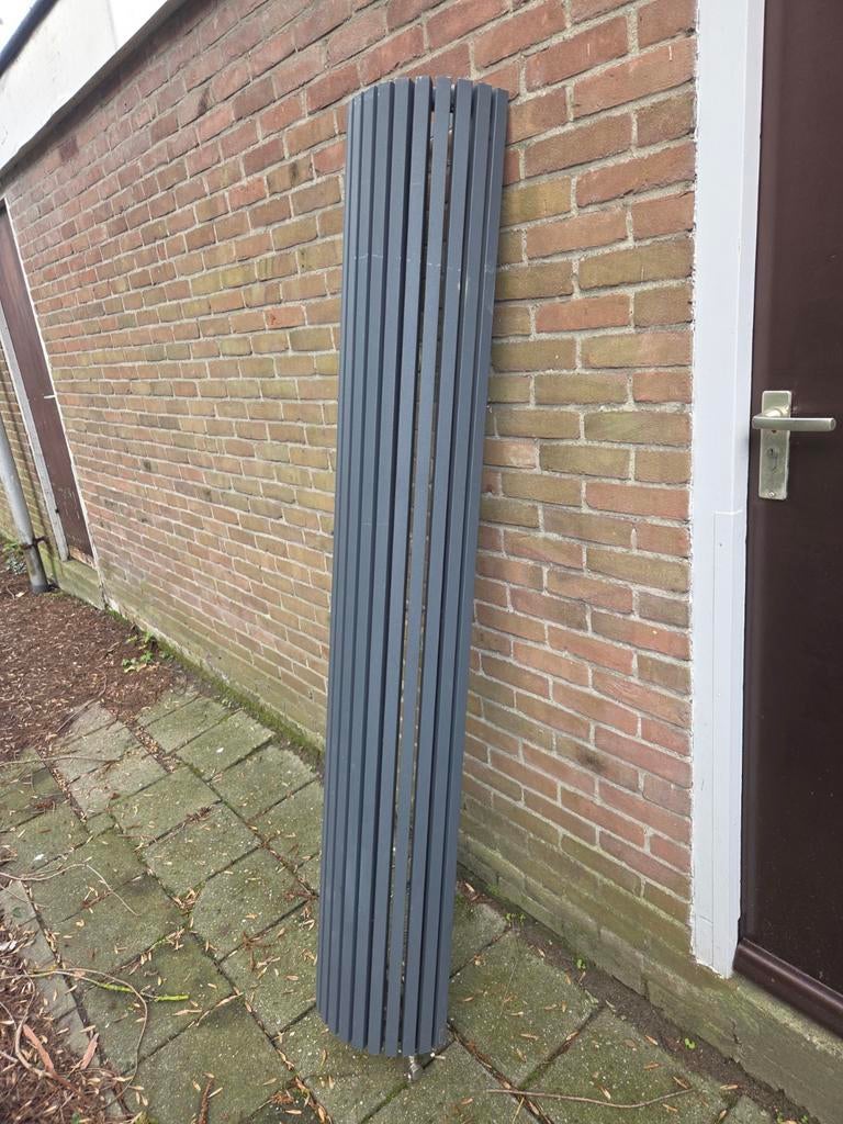 Design radiator van vasco, Ophalen, Gebruikt, Verwarming