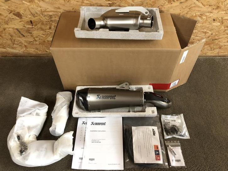 Akrapovic Evolution Line uitlaat systeem KTM 990 Duke 2024, Motoren, Onderdelen | Overige, Nieuw, Ophalen of Verzenden