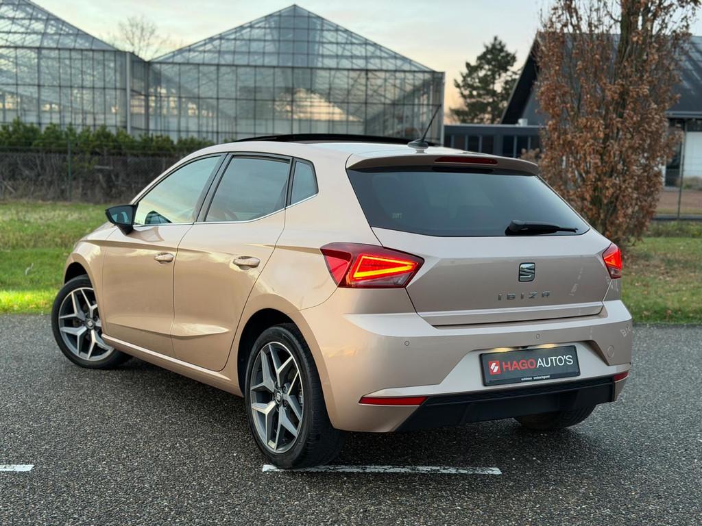Seat Ibiza 1.0 TSI Xcellence DSG/LED/PANO/BEATS/CARPLAY/DCC/, Gebruikt, 1072 kg, Ibiza, Origineel Nederlands