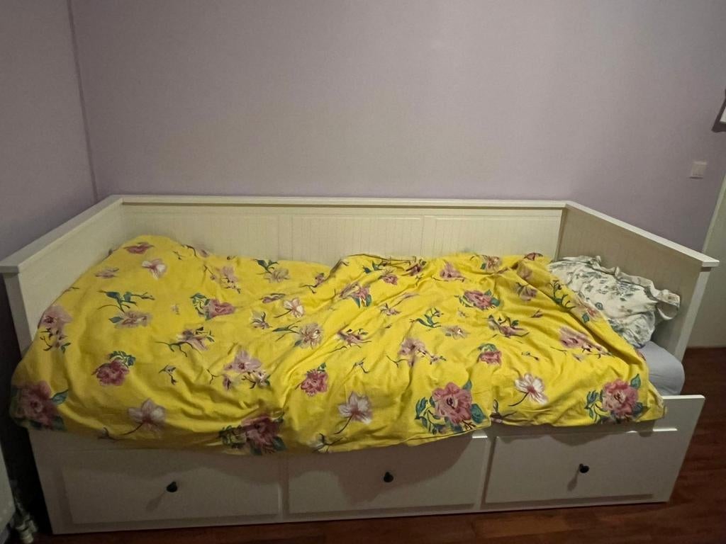 Netjes bed, Kinderen en Baby's, Kinderkamer | Bedden, Ophalen of Verzenden, Zo goed als nieuw, 180 cm of meer, 85 tot 100 cm