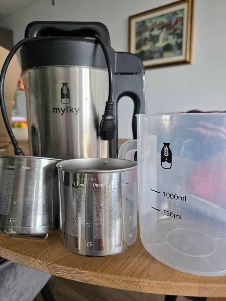 Mylky plantaardige melk maker, Witgoed en Apparatuur, Melkopschuimers, Ophalen of Verzenden, Zo goed als nieuw