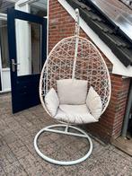 Metalen hangstoel ei met kussen, Ophalen