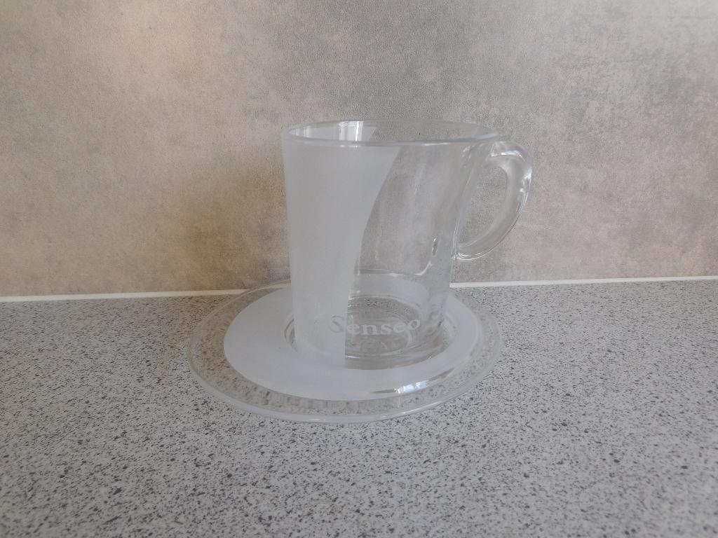 Kop en schotel Marcel Wanders Wit Douwe Egberts, Ophalen of Verzenden, Overige stijlen, Kop(pen) en/of Schotel(s), Glas