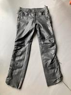 Zwarte leren broek met veters - Maat 32, Ophalen of Verzenden, Gedragen, Maat 48/50 (M), Zwart