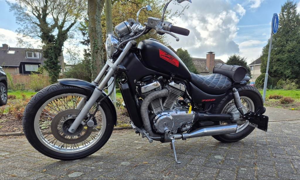 Suzuki Intruder VS700 custom bobber chopper, 700 cc, 2 cilinders, Chopper, Gebruikt