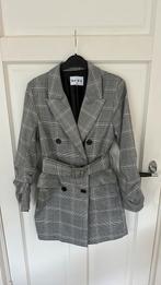 Trenchcoat NA-KD maat 36 nieuw, Ophalen of Verzenden, Nieuw, Maat 36 (S), Grijs