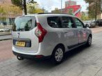 Dacia LODGY 1.2 TCe Lauréate 7 Persoons Navi Airco Camera, Auto's, Voorwielaandrijving, Stof, Gebruikt, 4 cilinders