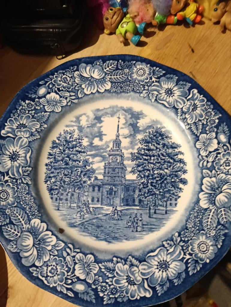 Liberty Blue "Independence Hall" dinerbord, Staffordshire, Ophalen of Verzenden