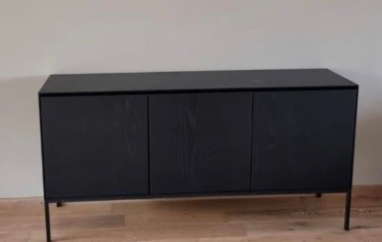 Goossens zwart dressoir!, Huis en Inrichting, Kasten | Dressoirs, Gebruikt, 150 tot 200 cm, 25 tot 50 cm, Met deur(en), Overige houtsoorten