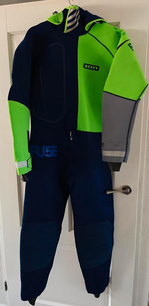 Ion Fuse Droogpak 4/3 mm. Maat 50/M  Perfect voor watersport, Watersport en Boten, Watersportkleding, Zo goed als nieuw, Wetsuit