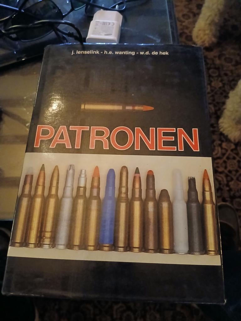 Boek patronen j lenselink niet meer te krijgen staat goed, Verzamelen, Militaria | Tweede Wereldoorlog, Ophalen of Verzenden, Landmacht