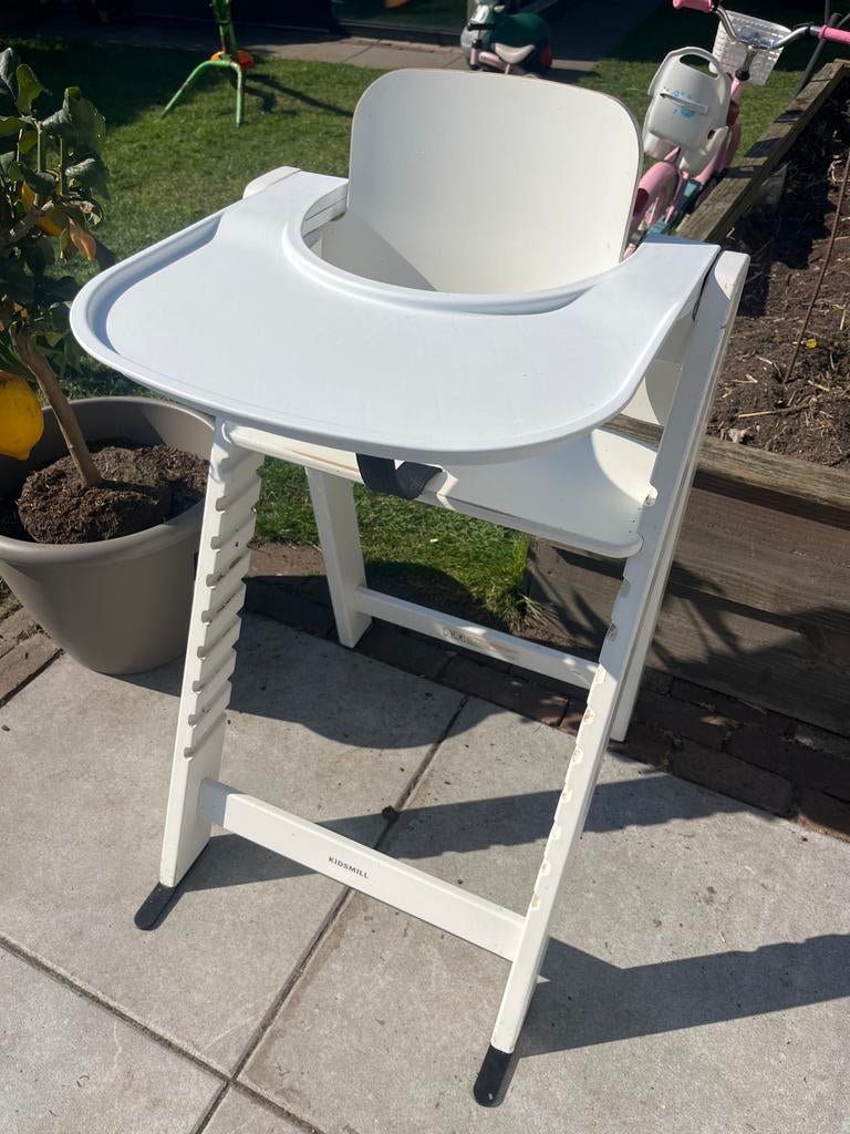 Kidsmill kinderstoel wit, Ophalen, Gebruikt, Meegroeistoel, Afneembaar eetblad