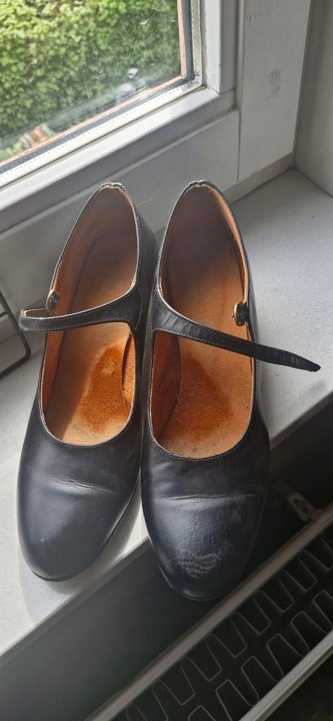 Vind flamenco dansschoenen op - april 2026