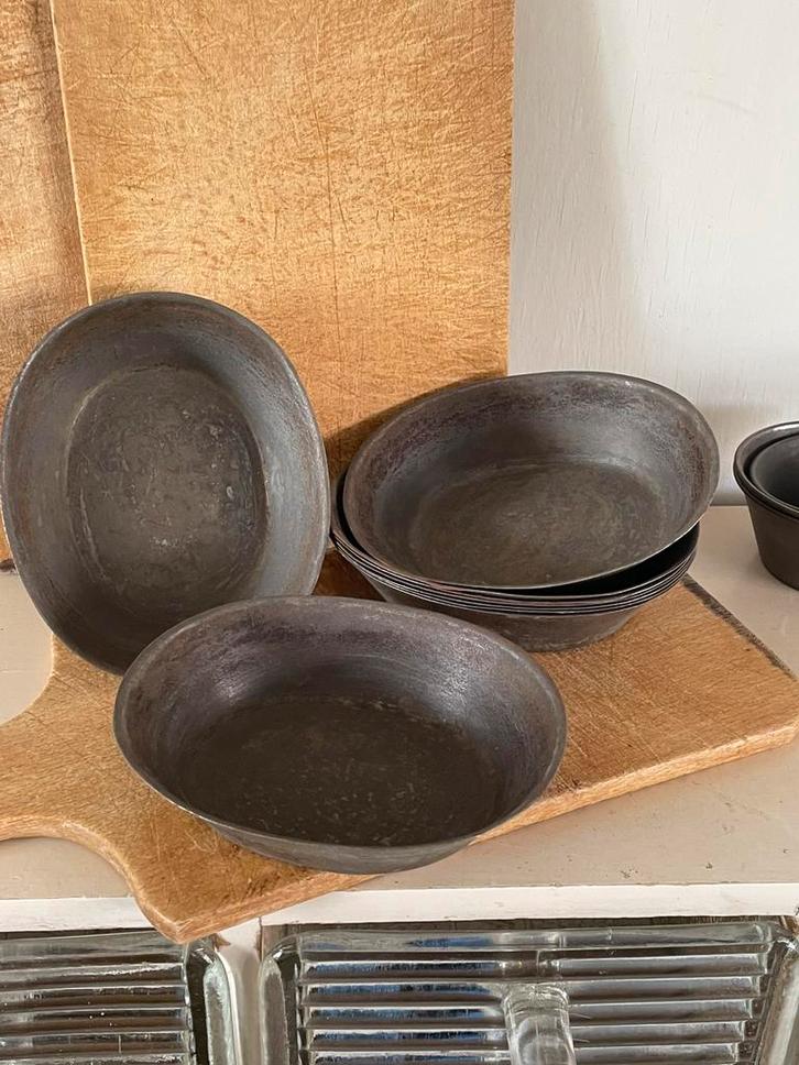 Brocante oude bakvormpjes setje van 9, Antiek en Kunst, Curiosa en Brocante, Ophalen of Verzenden