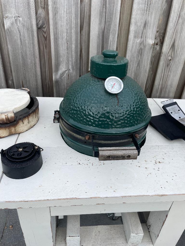 Big Green Egg buitenkeuken, Ophalen, Zo goed als nieuw, Houtskool, Big Green Egg (origineel)