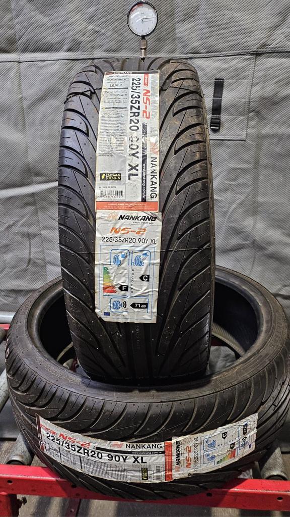 Nankang Ultra sport NS-2  225-35-20  2253520  225/35R20, Auto-onderdelen, Banden en Velgen, Band(en), Zomerbanden, 20 inch, 225 mm