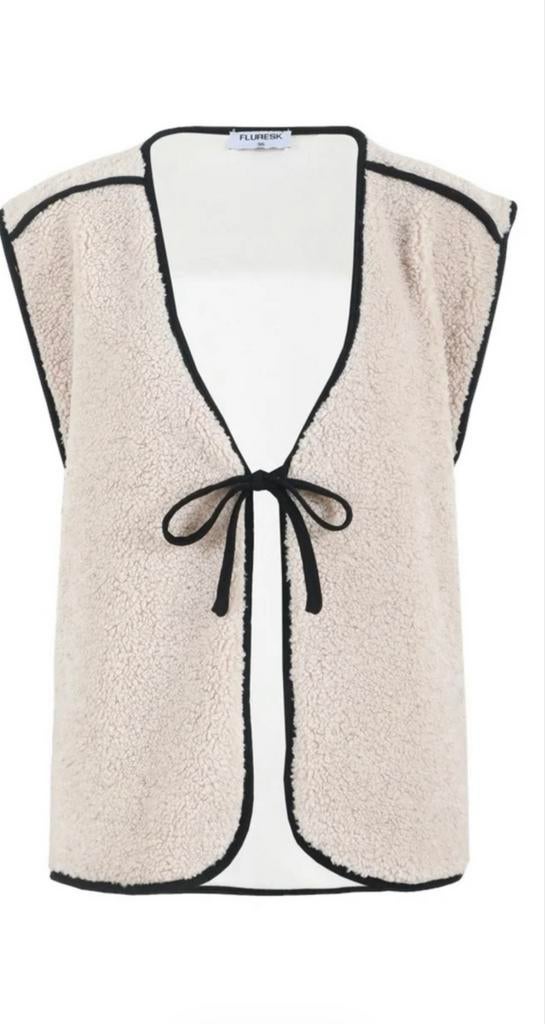 Beige teddy gilet maat 44 Fluresk, Kleding | Dames, Bodywarmers, Ophalen of Verzenden, Zo goed als nieuw, Maat 42/44 (L), Beige
