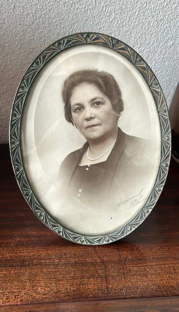 Artdeco fotolijstje ovaal met bewerkte rand, Ophalen of Verzenden